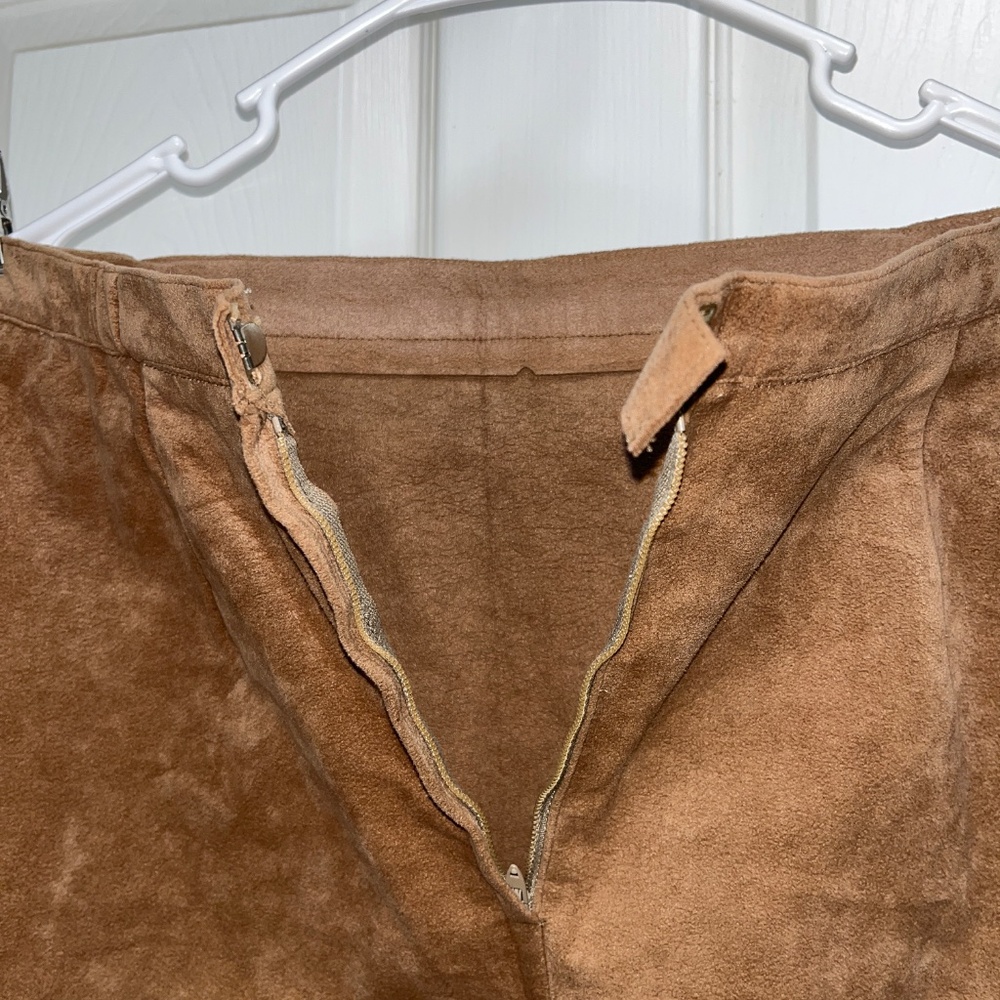 Women's Suede Skirt and Coat 10 - Picture 7 of 16